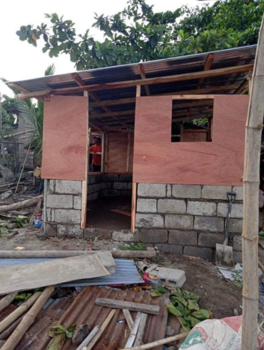 Isang binata, na-achieve ang kaniyang dream house sa halagang Php10,000